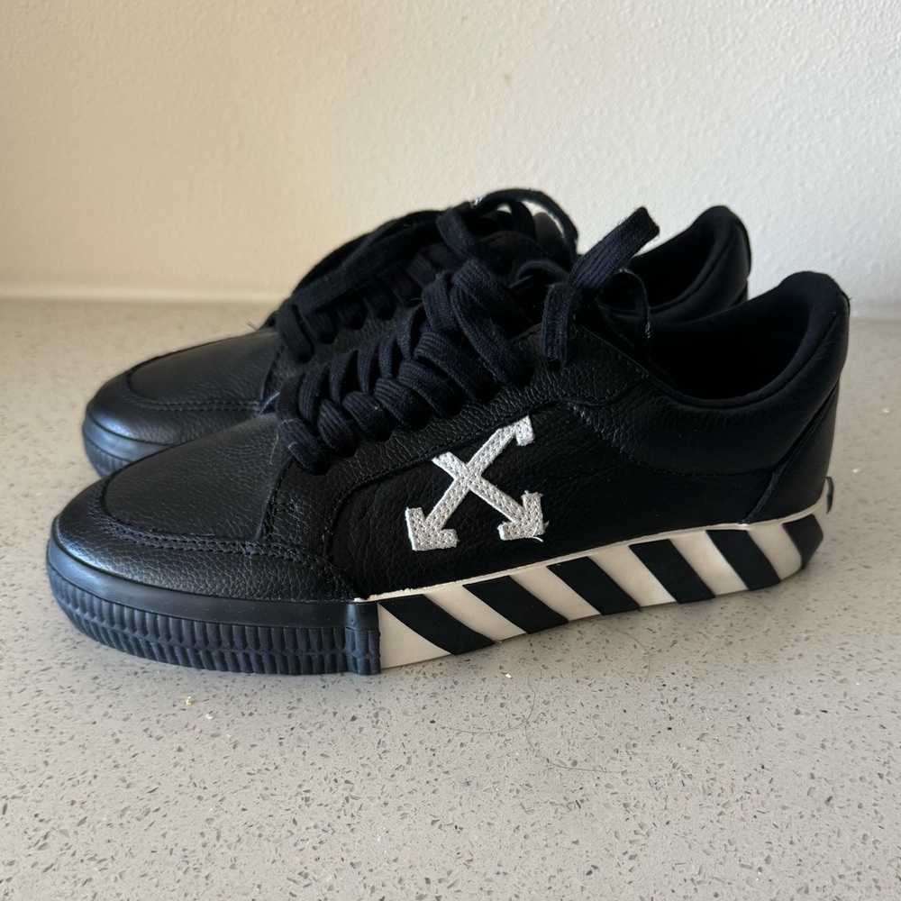 Off White Sneakers